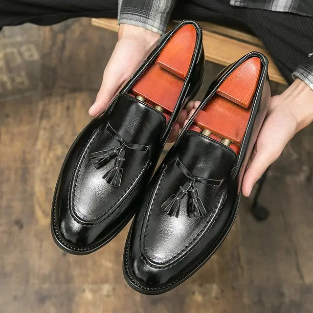 Nandy - Slip-On Genuine Loafers for Men - Everyday Elegance and Comfort