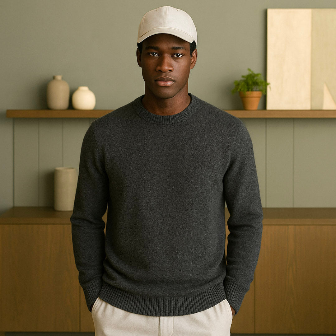 Pure Cashmere Summer Knit Sweater for Men - Lightweight Elegant Knitwear with Heritage Fit and Round Neck