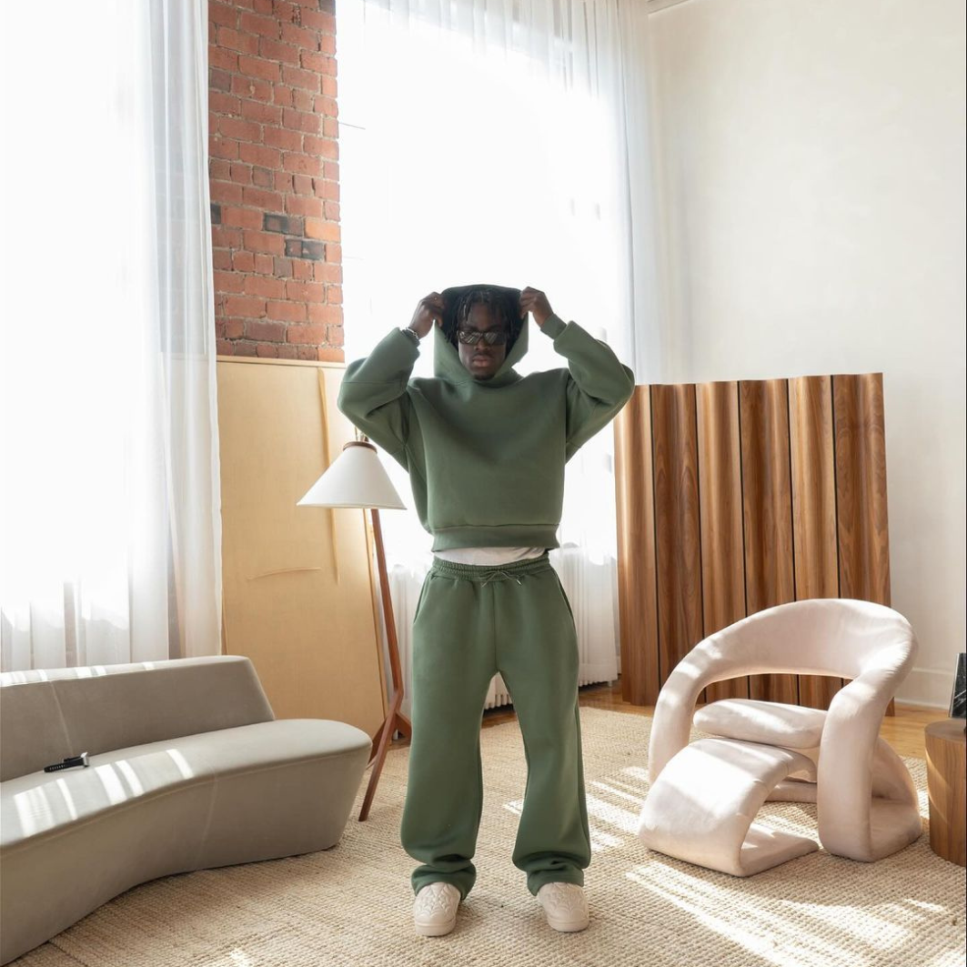Vero Men's Tracksuit Set - Stylish and Comfortable Edition