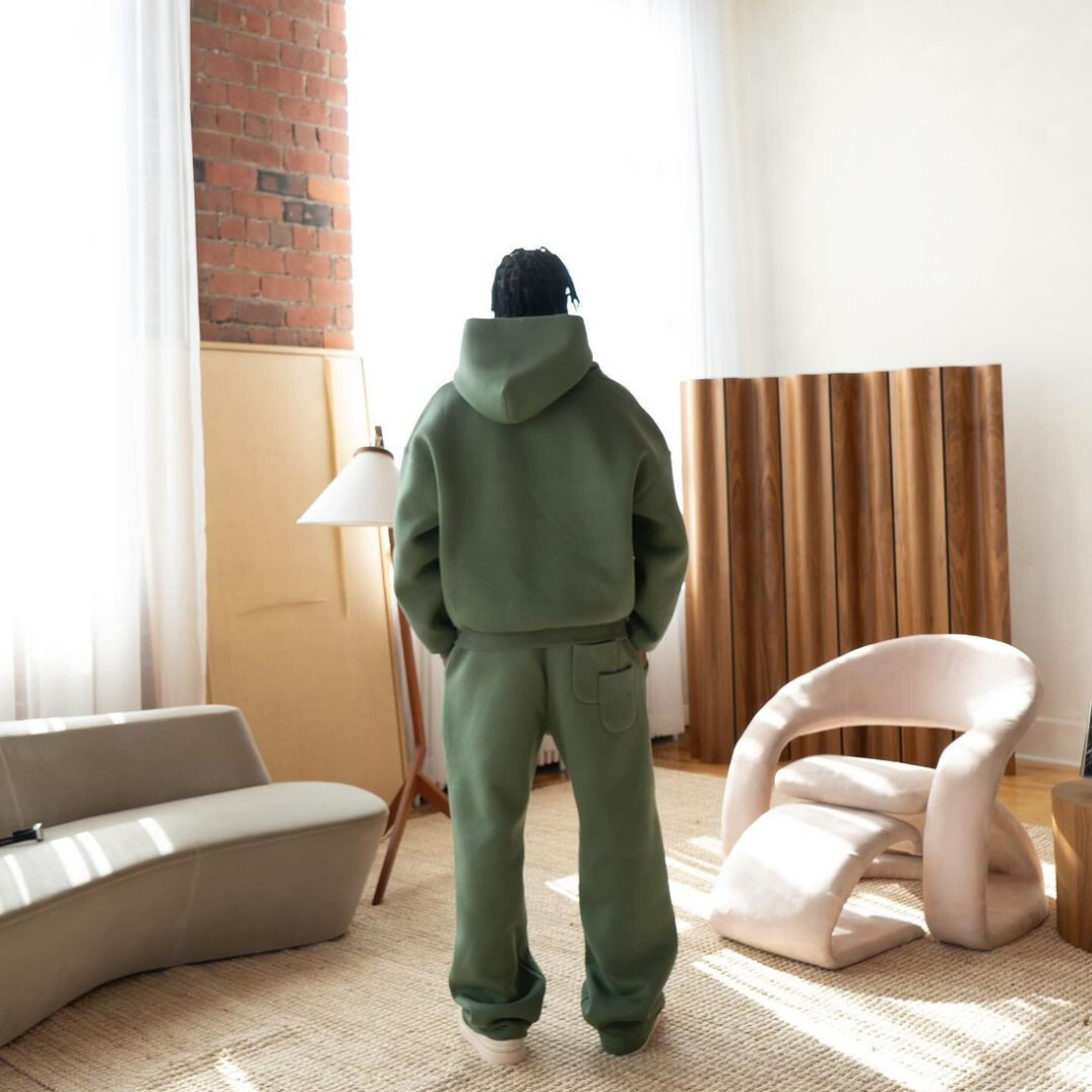Vero Men's Tracksuit Set - Stylish and Comfortable Edition