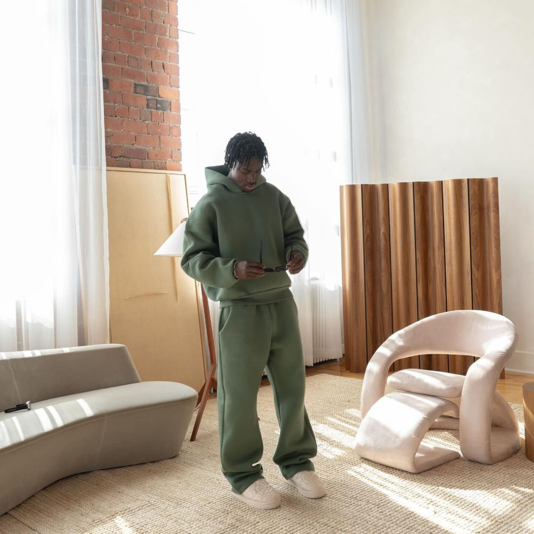 Vero Men's Tracksuit Set - Stylish and Comfortable Edition