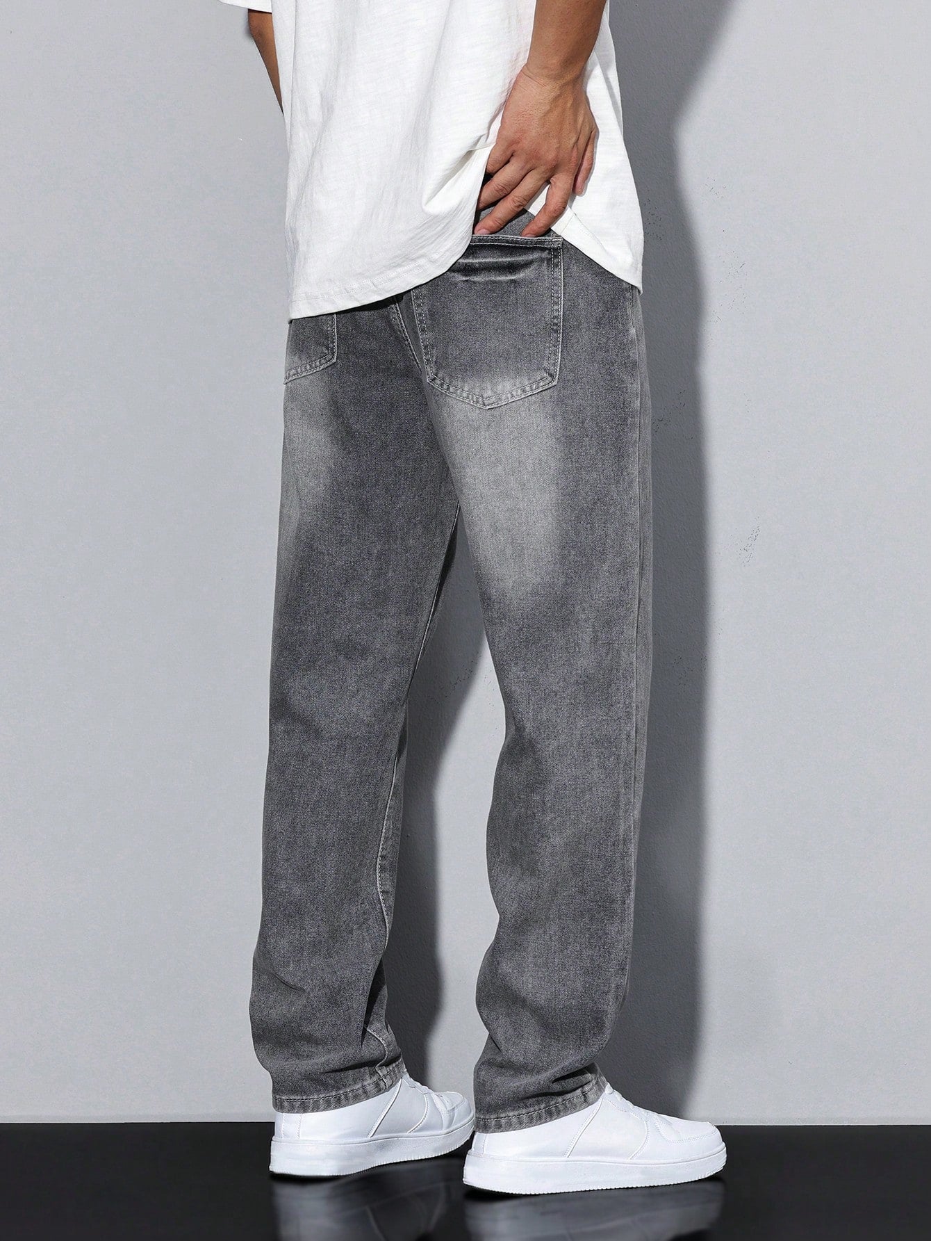 Everyday Men's Solid Color Jeans - Daan Everyday Denim